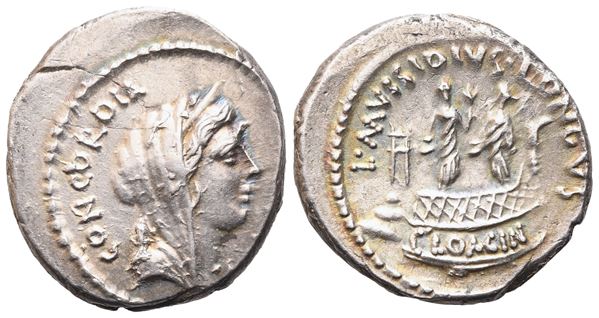 L. Mussidius Longus, Denarius, 42 BC; AR (3,97 g; 18,2 mm; 2 h)