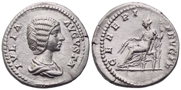 Julia Domna (193-217), Denarius, Rome, 196-211; AR (3,58 g; 18,8 mm; 12 h)
