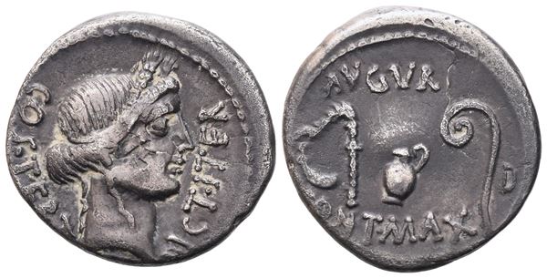 C. Iulius Caesar, Denarius, 46 BC; AR (3,48 g; 18,6 mm; 9 h)