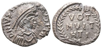 Justinian (527-565), Half Siliqua, Carthage, 534-565; Ar (1,14 G; 15 MM; 6 H)