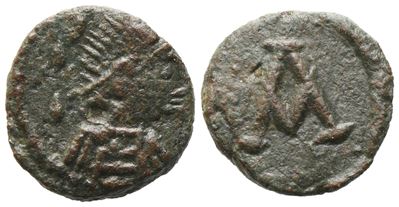 Justinian i (527-565), Nummus, Carthage; Æ (0,34 G; 7,2 MM; 3 H)