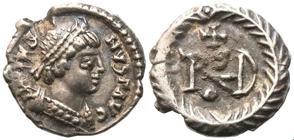 Theoderic (493-526) in the name of Justin I (518-527); ¼ siliqua, Rome or Ravenna; AR (0,71 g; 11,2 mm; 6 h)