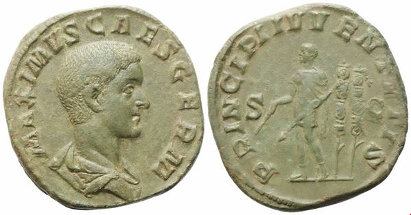 Maximus Caesar (235-238), Sestertius struck under Maximinus I, Rome, 236-238; Æ (22,10 g; 30,8 mm; 1 h)