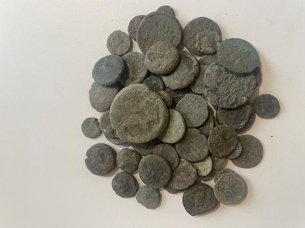 Lot of 57 Ae coins. lot sold as is, no return  - Auction Greek, Roman, Byzantine Coins - Bertolami Fine Art - Prague