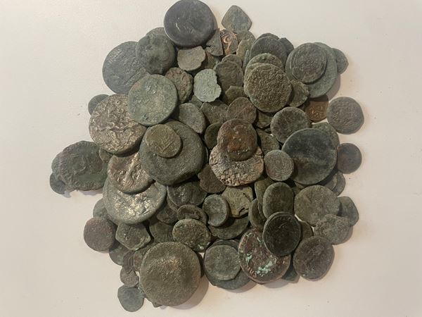 Lot of 135 Ae Coins. lot sold as is, no return  - Auction Greek, Roman, Byzantine Coins - Bertolami Fine Art - Prague