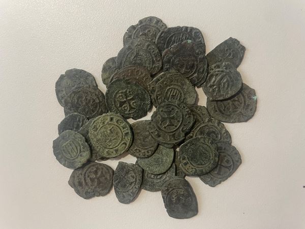 Lot of 31 Medieval Coins. lot sold as is, no return  - Auction Greek, Roman, Byzantine Coins - Bertolami Fine Art - Prague