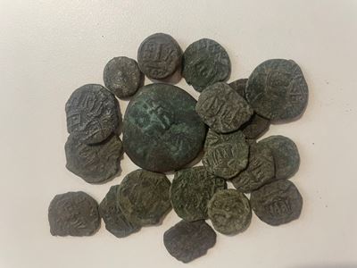 Lot Of 19 Follis Byzantine. Lot Sold As Is, No Return