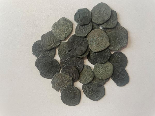 Lot of 31 Medieval Coins. lot sold as is, no return  - Auction Greek, Roman, Byzantine Coins - Bertolami Fine Art - Prague