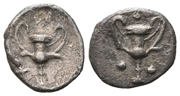 Southern Apulia, Tarentum, c. 280-228 BC. AR Obol (10 mm, 0.50 g).  - Auction GREEK & ROMAN PROVINCIAL COINS AND NUMISMATIC LITERATURE Including a wide selection of Alexandrian Coins from the Dattari Collection - Bertolami Fine Art - Prague