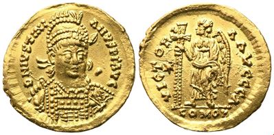 Anonimo, Solidus di Giustiniano I (527–565), Roma — oro (AV), busto con lancia e scudo; Vittoria ...