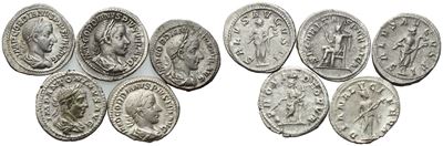 Lot Of 5 Roman Ar Coins To Be Catalogued. Lot Sold As Is, No Returns.