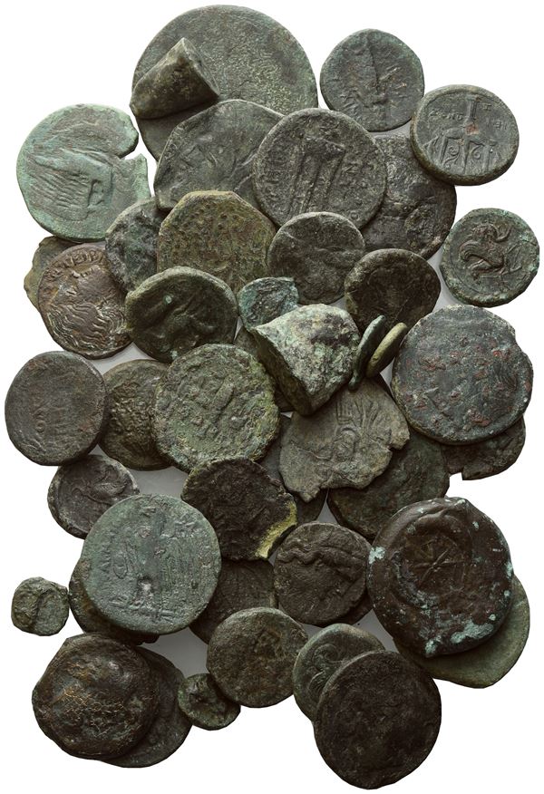  Lot of 50 Æ coins to be catalogued. Lot to be sold as is, no returns.