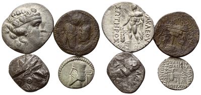 Lot Of 4 Coins To Be Catalogued. Lot To Be Sold As Is, No Returns.