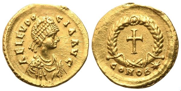 Aelia Eudocia, Tremissis struck under Theodosius II, Constantinople, 425-429; AV (1,47 g; 13,5 mm; 11 h)