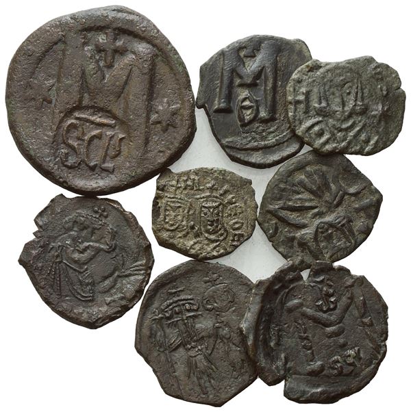  Lot of 8 Byzantine Æ coins to be catalogued. Lot to be sold as is, no returns.
