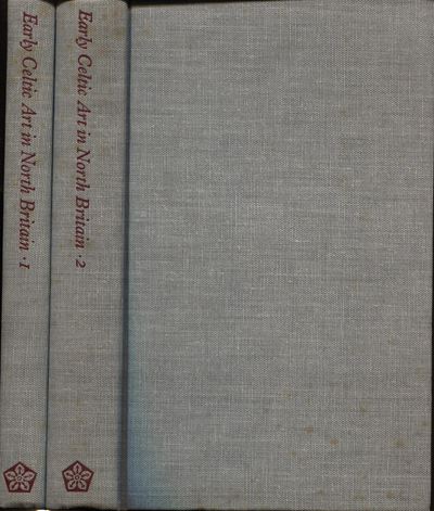 Macgregor M. - Early Celtic Art in North Britain. Leicester, 1976. 2 Vol. Completo. Pp. XVII – 22...