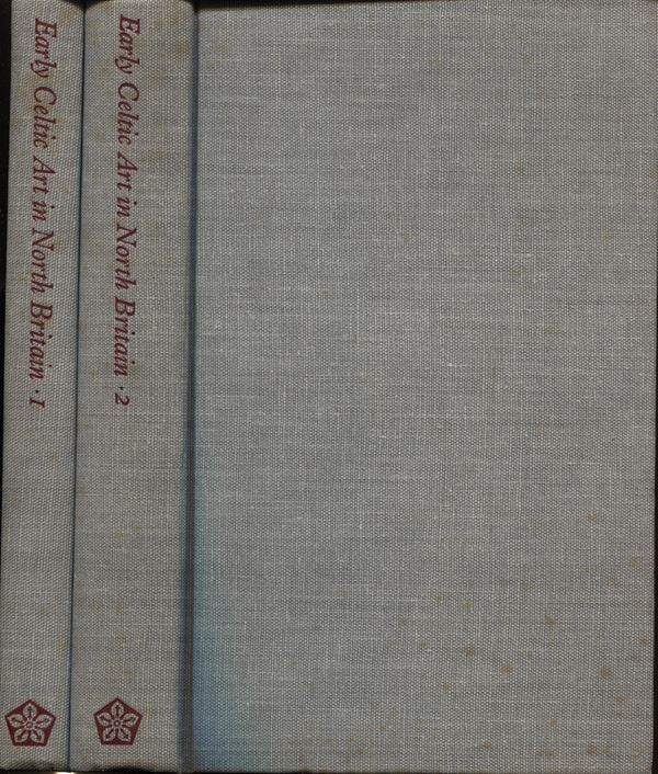 MACGREGOR  M. -  Early celtic art in north Britain. Leicester, 1976. 2 Vol. completo.  pp. xvii – 223, tavv 16 + ill nel testo, II vol. tav. 353. Ril. ed ottimo stato, importante lavoro.  - Auction GREEK & ROMAN PROVINCIAL COINS AND NUMISMATIC LITERATURE Including a wide selection of Alexandrian Coins from the Dattari Collection - Bertolami Fine Art - Prague