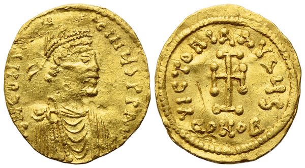 Constans II (641-668), Tremissis, Constantinople mint; AV (1,43 g; 15,9 mm; 6 h)