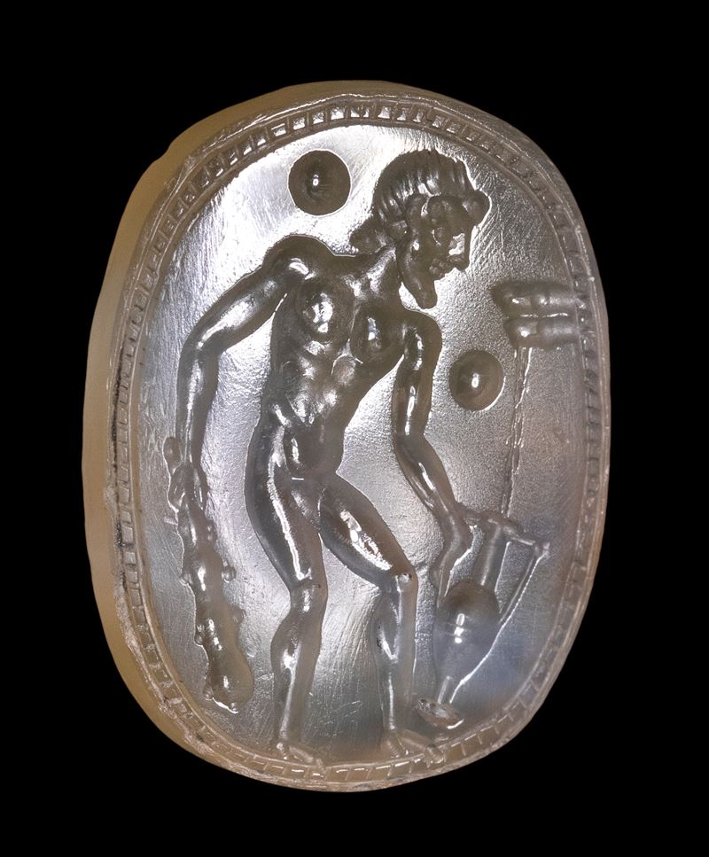An etruscan chalcedony intaglio. Hercules.