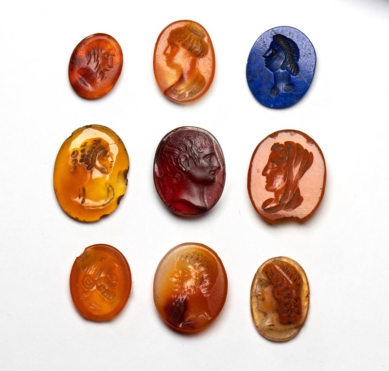 A lot of 9 intaglios-cameos. Various subjects.