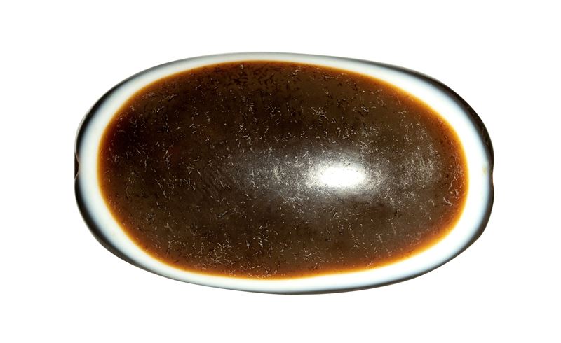 A Bactrian agate 'magical eye' bead.