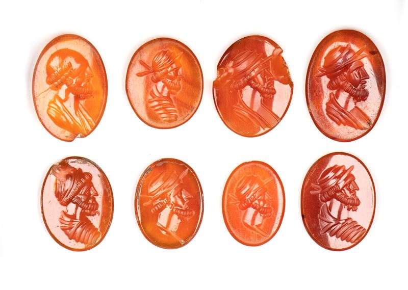 Lot of 8 agate intaglios. Various subjects.