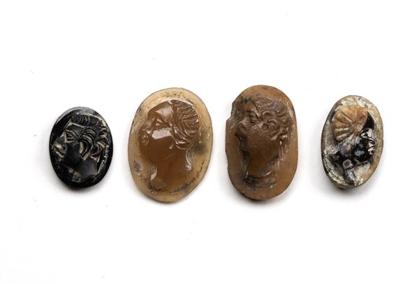 Lot of 4 agate cameos. Moor heads.