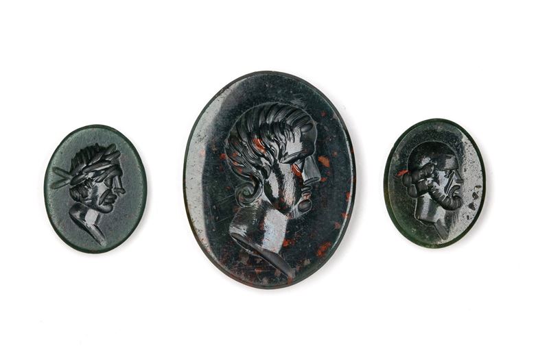 Lot of 3 heliotrope intaglios. Various subjects