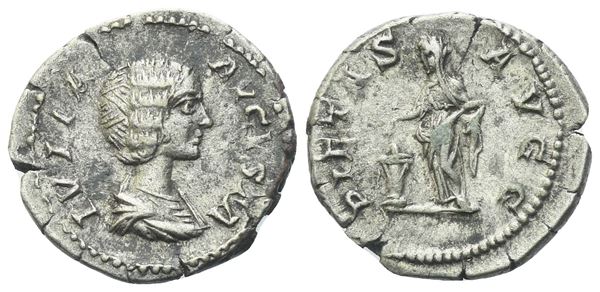 Julia Domna, Denarius struck under Septimius Severus, Rome, c. 200-207; AR (3,42 g; 19 mm; 1 h)