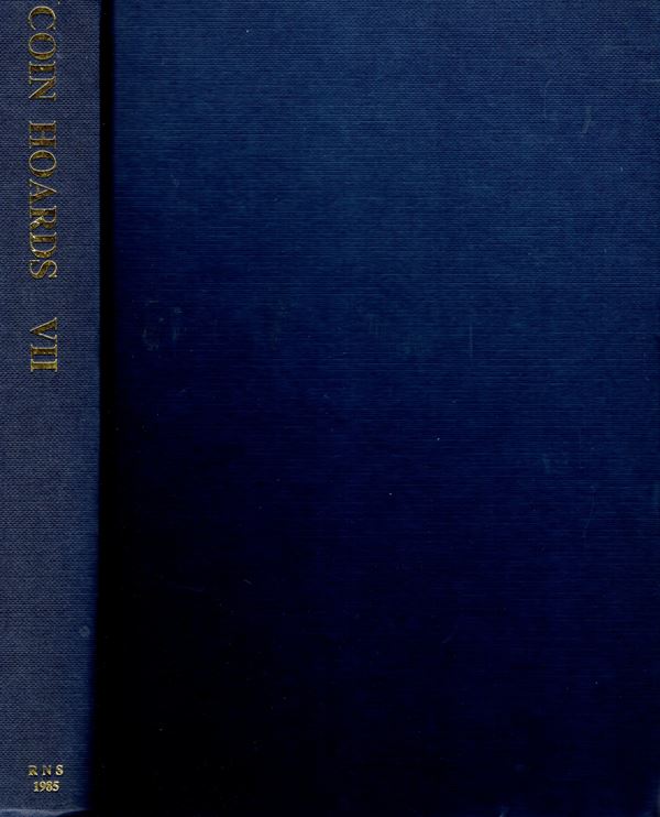 A.A.V.V. -  Coins Hoards volume VII. London, 1985. pp. 456, tavv. nel testo b\n. rilegatura editoriale rigida,  ottimo stato.