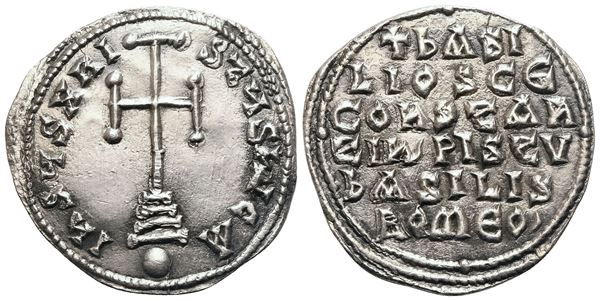 Basil I (867-886), Miliaresion, Constantinopolis, 868-879; AR (2,80 g; 22 mm; 12 h)