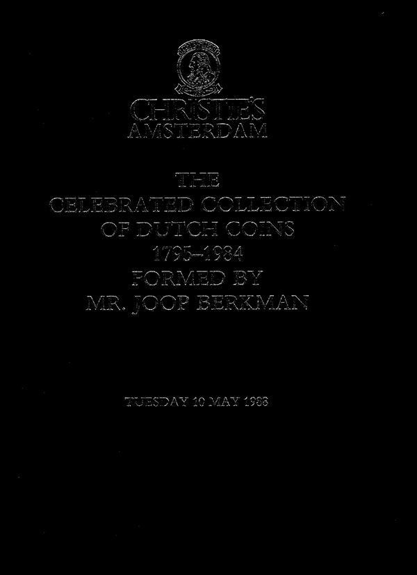 CHRISTIE'S. Amsterdam, 10 - May, 1988. The celebrated collection of Duch coins 1795 - 1984 formed by Mr. Joop Berkaman. 143,  nn. 787, tavv. 4 a colori + ill nel testo b\n. ril ed rigida in tela blu con scritte sul piatto, lista prezzi Aggiudicazioni, ottimo stato.