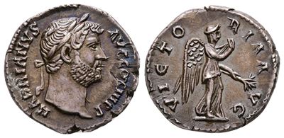 Hadrian (117-138). Ar Denarius (18 MM, 3.11 G).