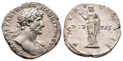 Hadrian (117-138). Ar Denarius (17mm, 2.79g).