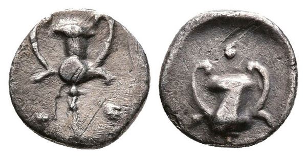 Southern Apulia, Tarentum, c. 280-228 BC. AR Obol (9mm, 0.41g).