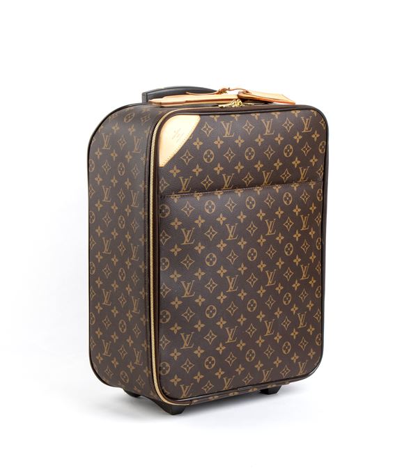 Louis Vuitton -  Pégase 45 Rolling Luggage, 2007