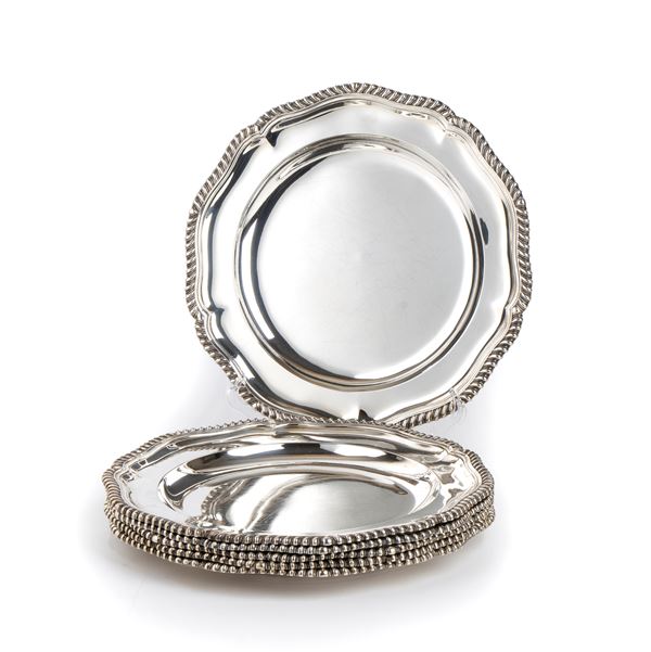 Robert Garrard II  subsequently R &amp; S Garrard &amp; Co - Six English Victorian Sterling Silver Plates 