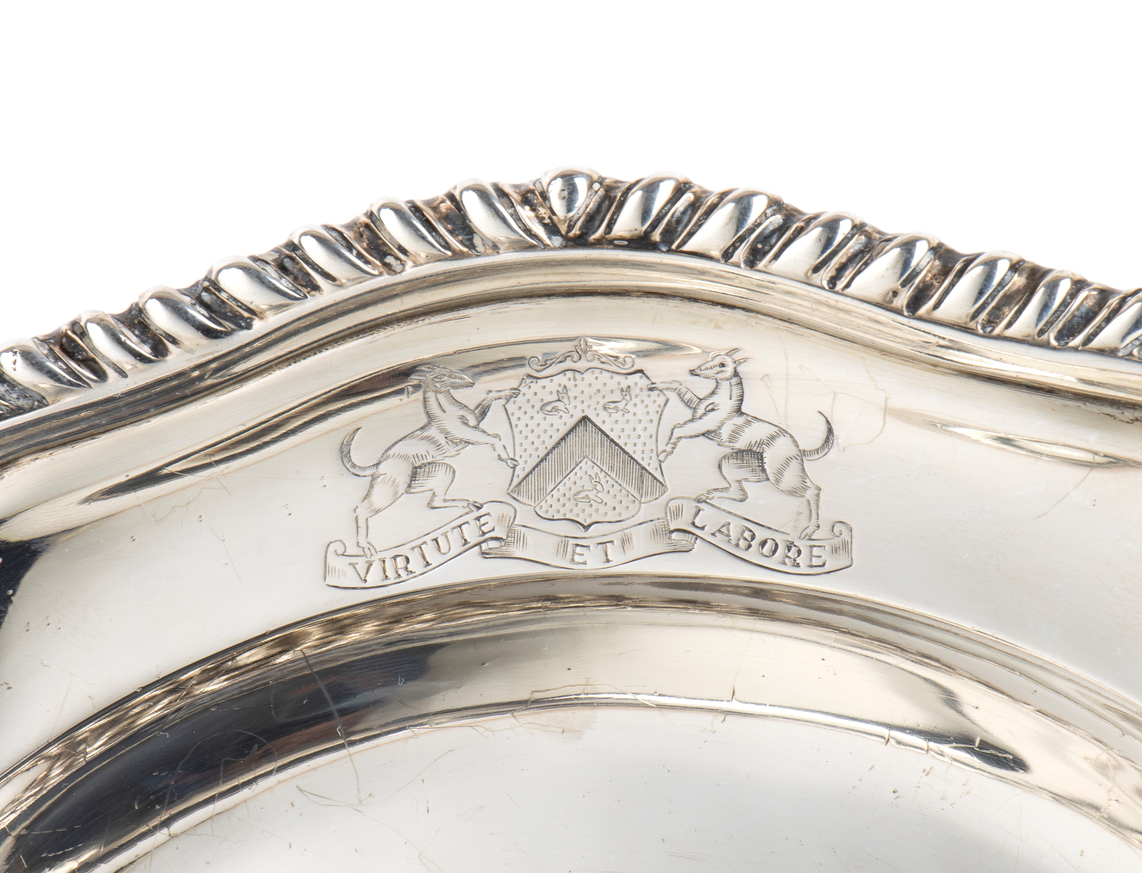 Otto piatti georgiani inglesi in argento