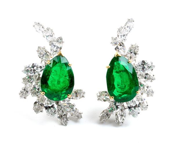 VENTRELLA - Gold earrings with emeralds and diamonds