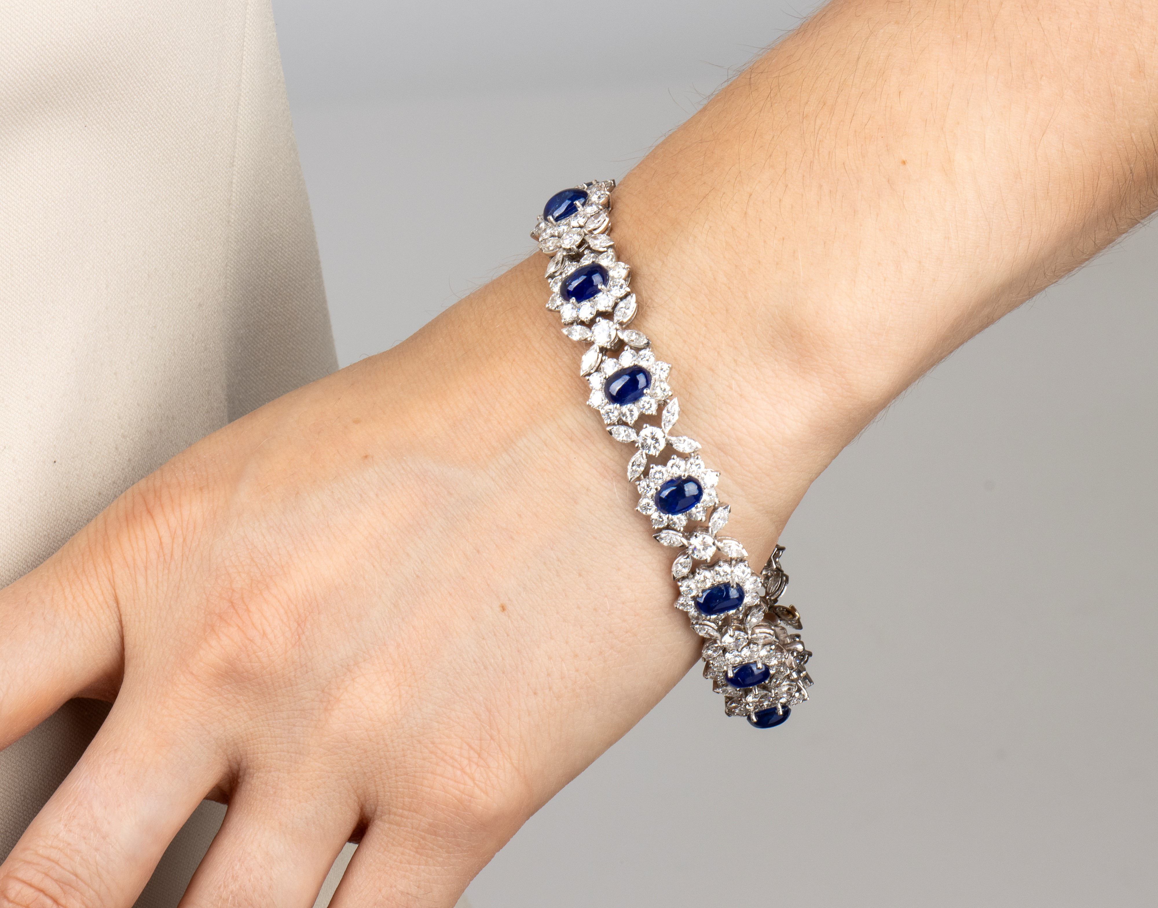 Bracciale in platino diamanti e zaffiri