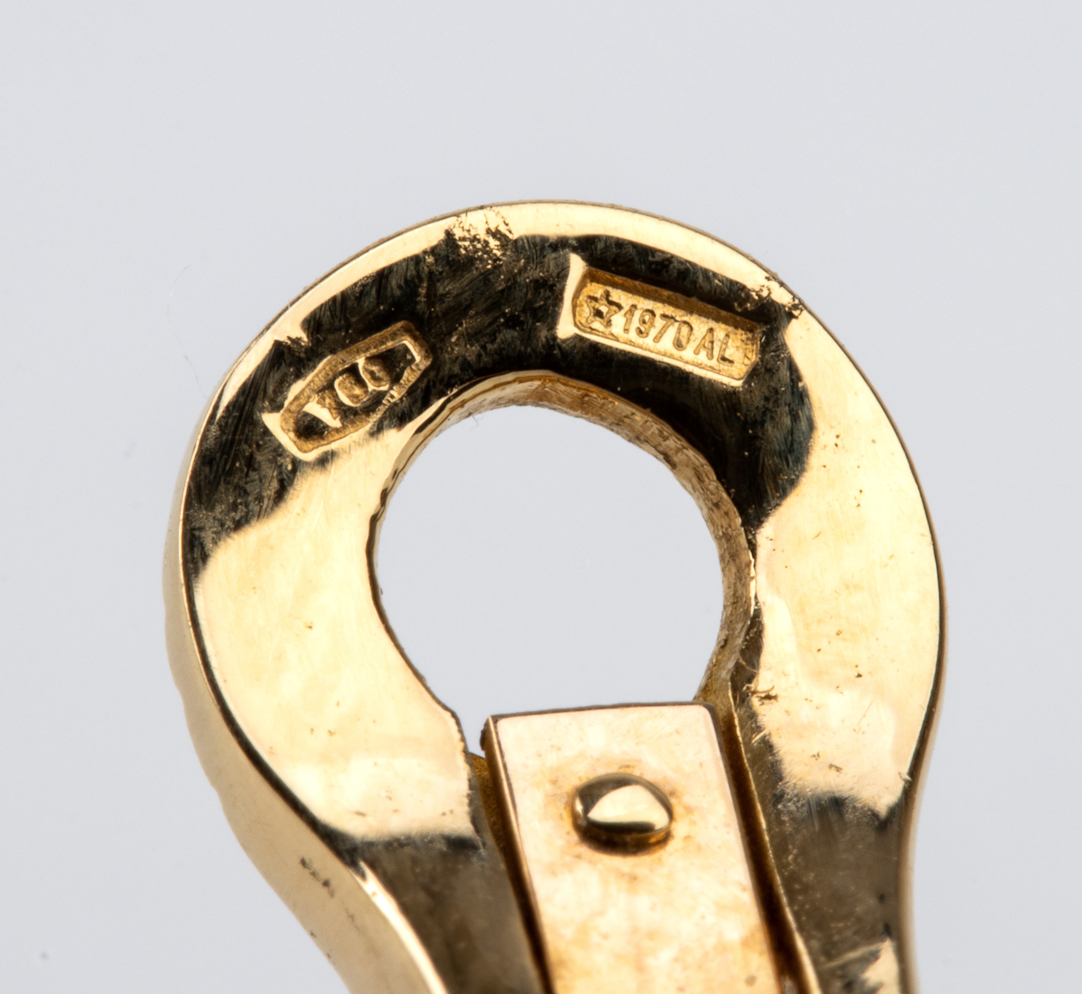 Collezione Parentesi: paio di orecchini in oro