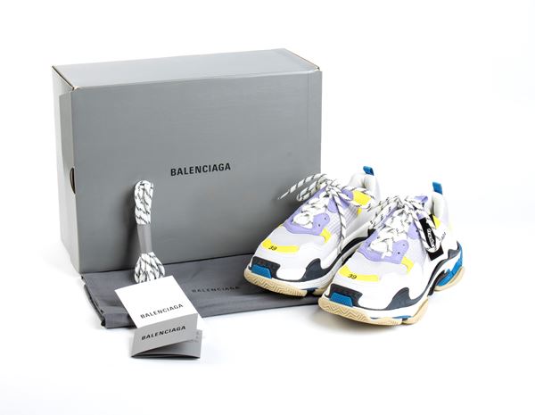 BALENCIAGA -  Triple S Sneakers