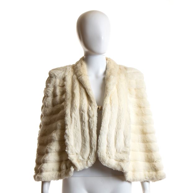 Women's cape in Ermine Fur