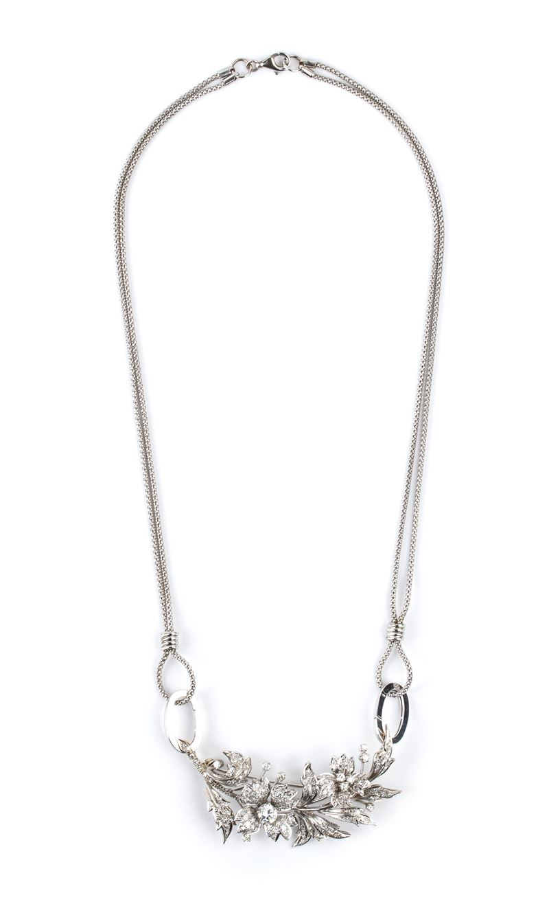 Spilla - pendente e catena in oro e diamanti