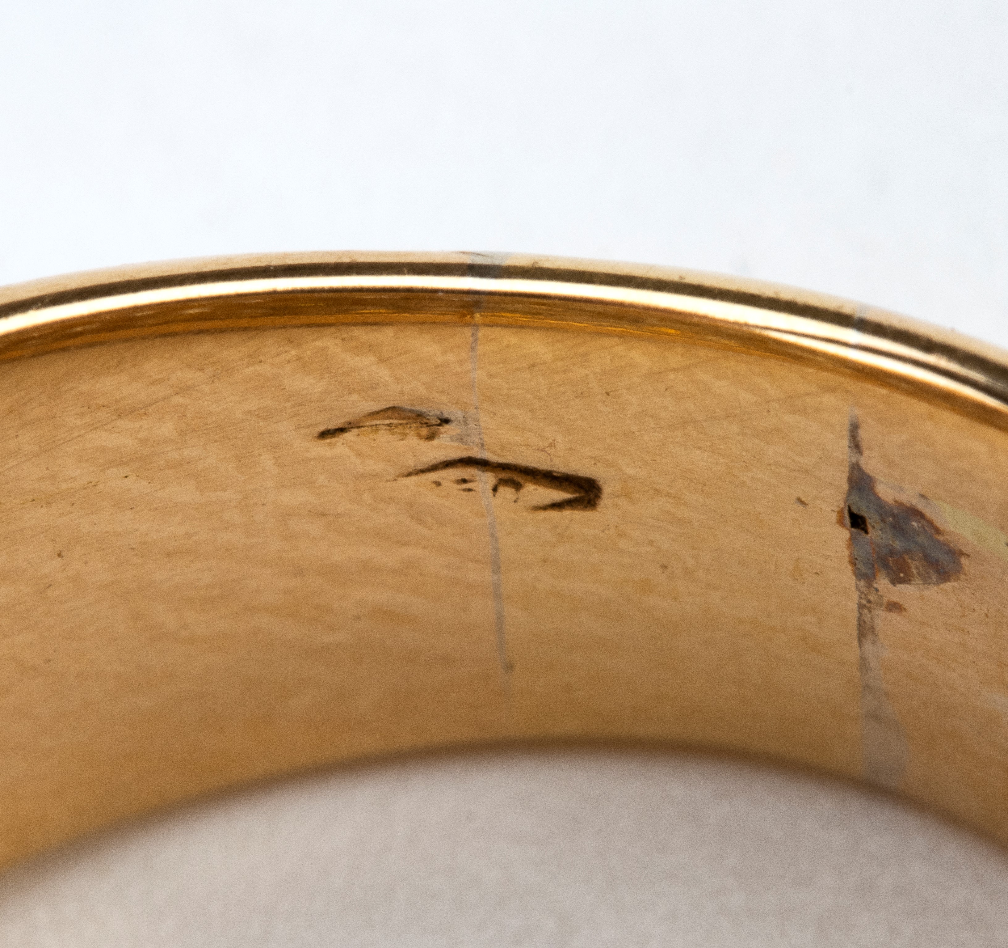 Anello in oro con diamanti