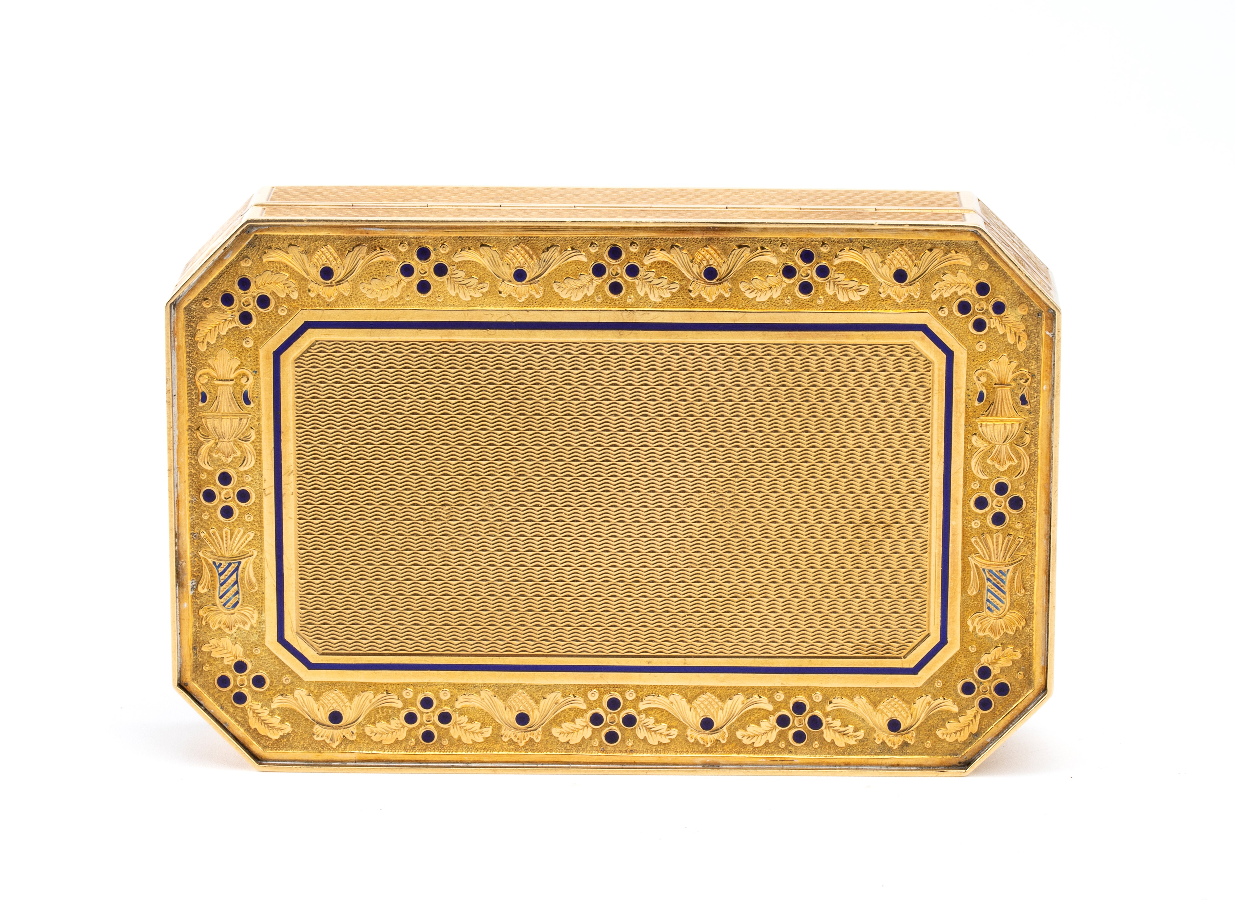 Tabacchiera in oro e smalti