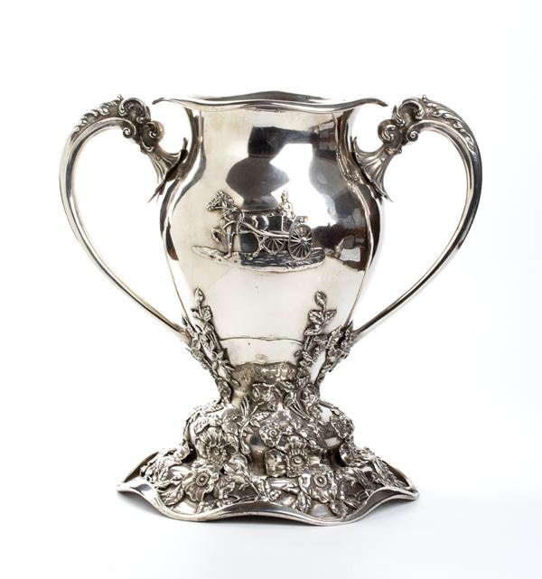 P. W. ELLIS &amp; CO (1852-1928) - A Canadian sterling silver large two-handled Presentation Cup