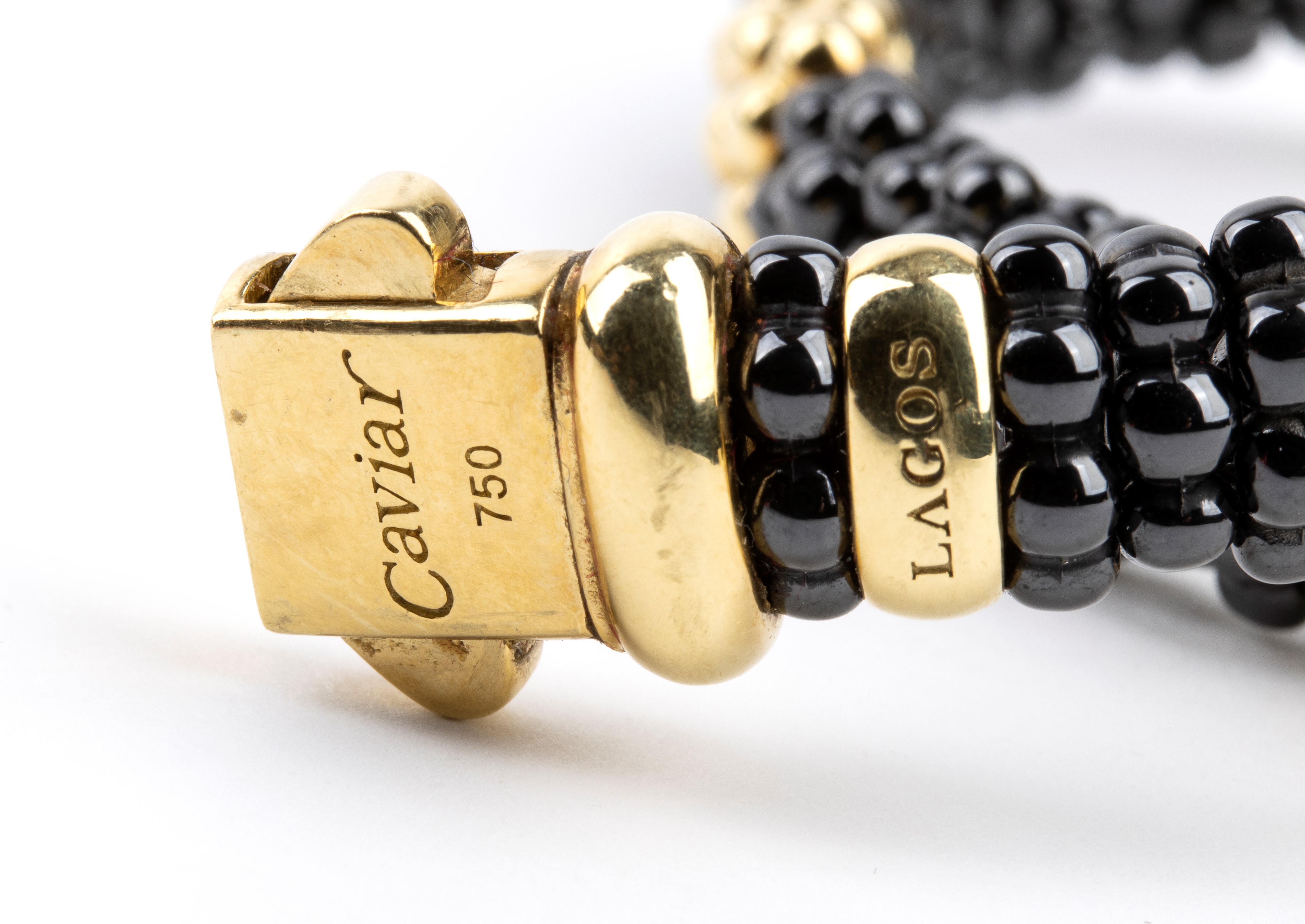 Collezione Caviar: bracciale in oro e perline in ceramica