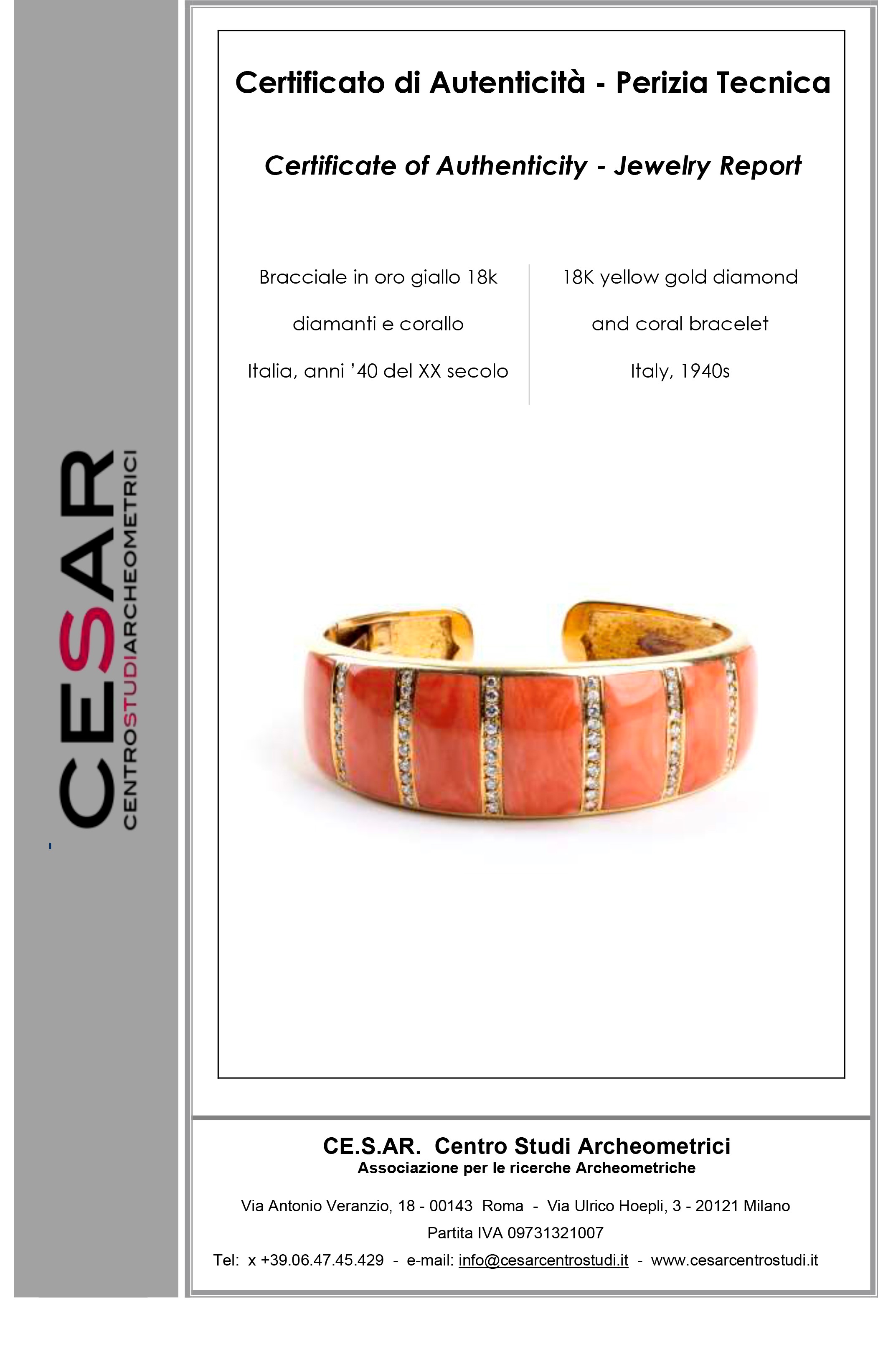 Bracciale in oro con un'elegante combinazione di corallo e diamanti