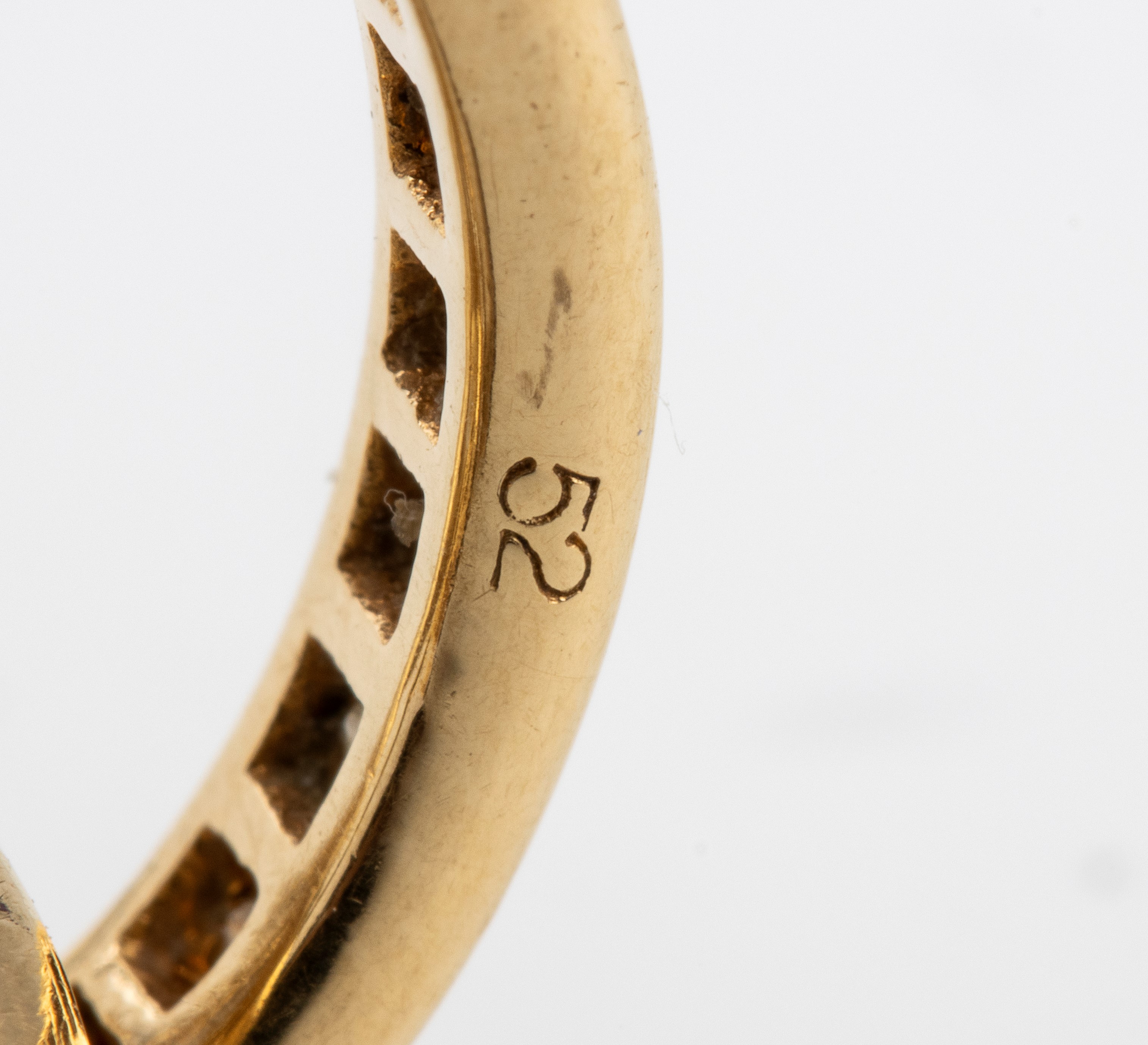 Collezione Trinity: anello in oro e diamanti